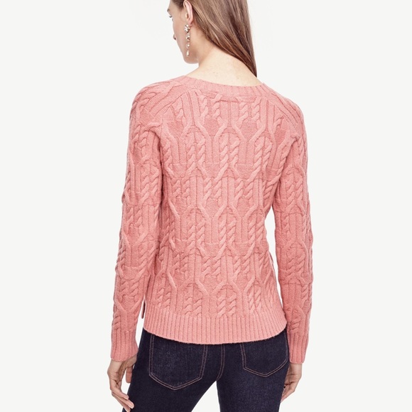Ann Taylor Aran Crewneck Rose Salmon Pink Cable Knit Sweater M - Picture 2 of 6